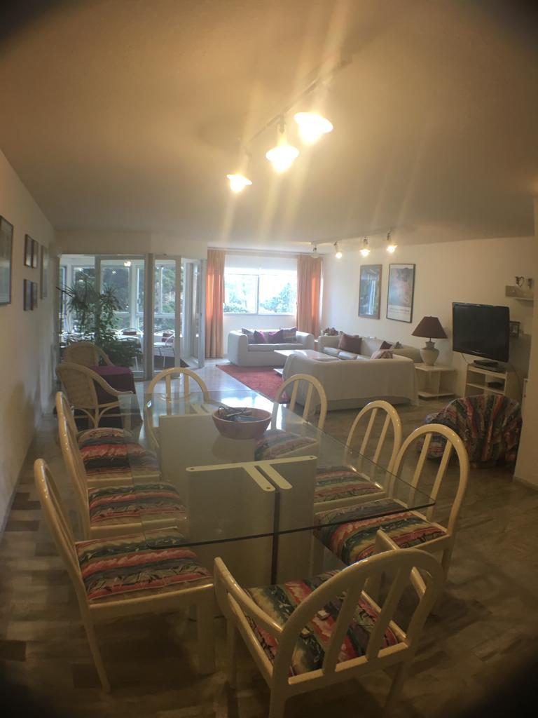 Gran apto de 3 dorm 