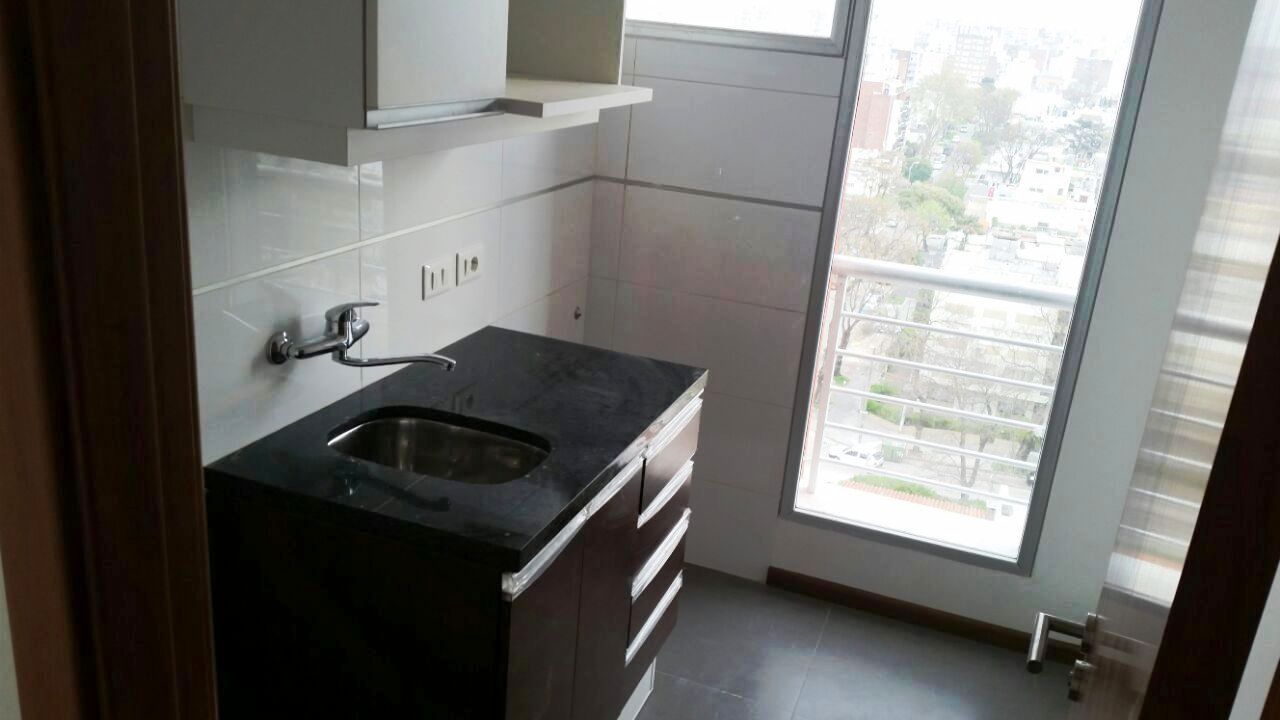 ALQUILA YA - Apto 1 dorm - 2 gge