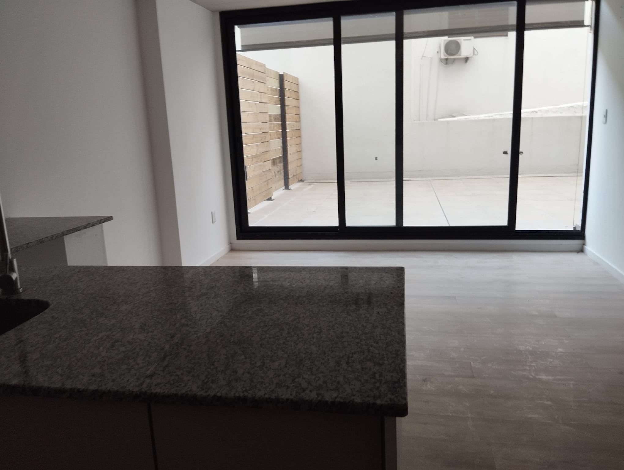 OFERTA 1 dorm con patio