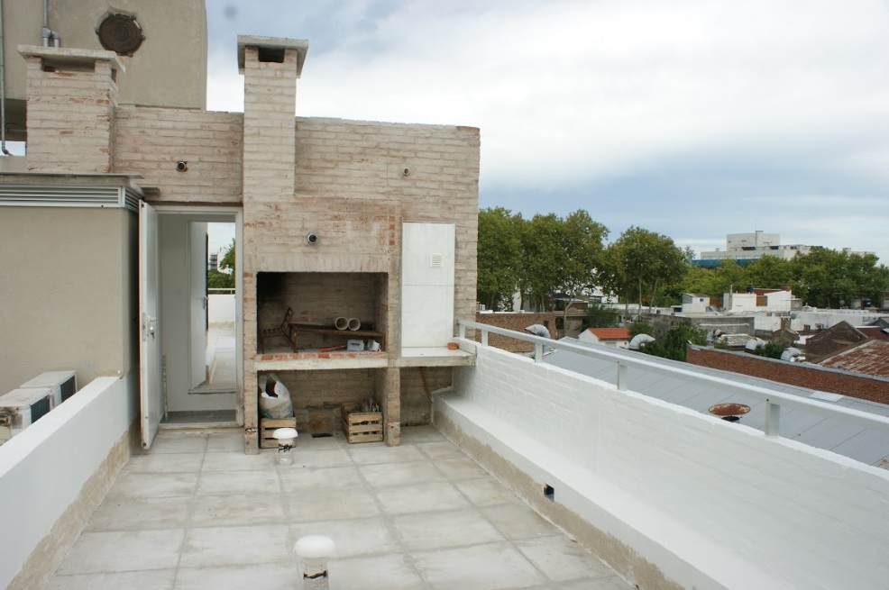 Apto en venta con parrillero