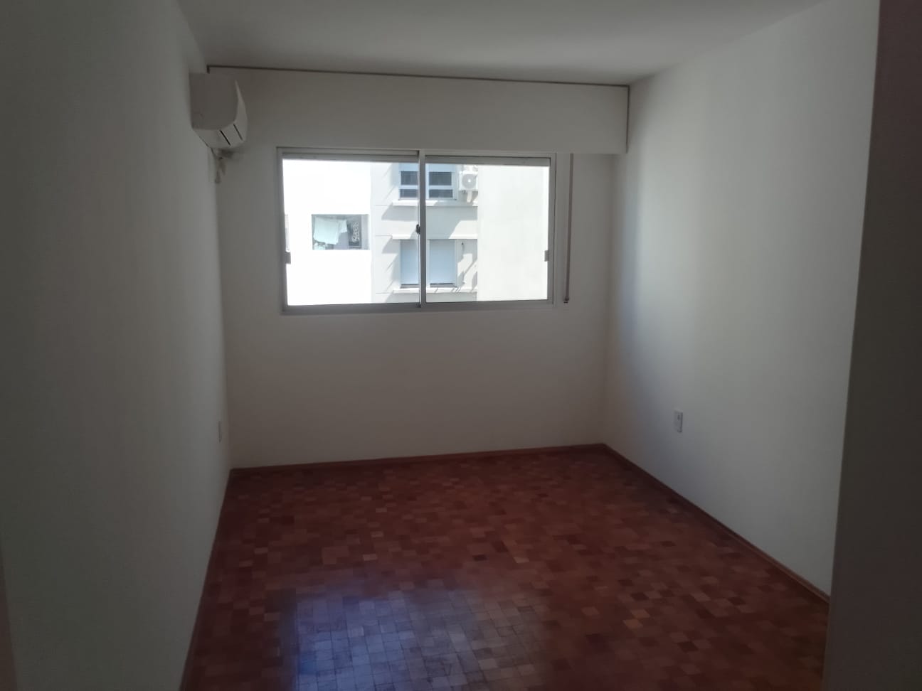 1 dorm en piso alto!