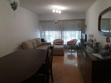 Apto 2 dorm c/ patio