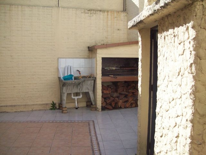 COMODA CASA EN POCITOS NUEVO