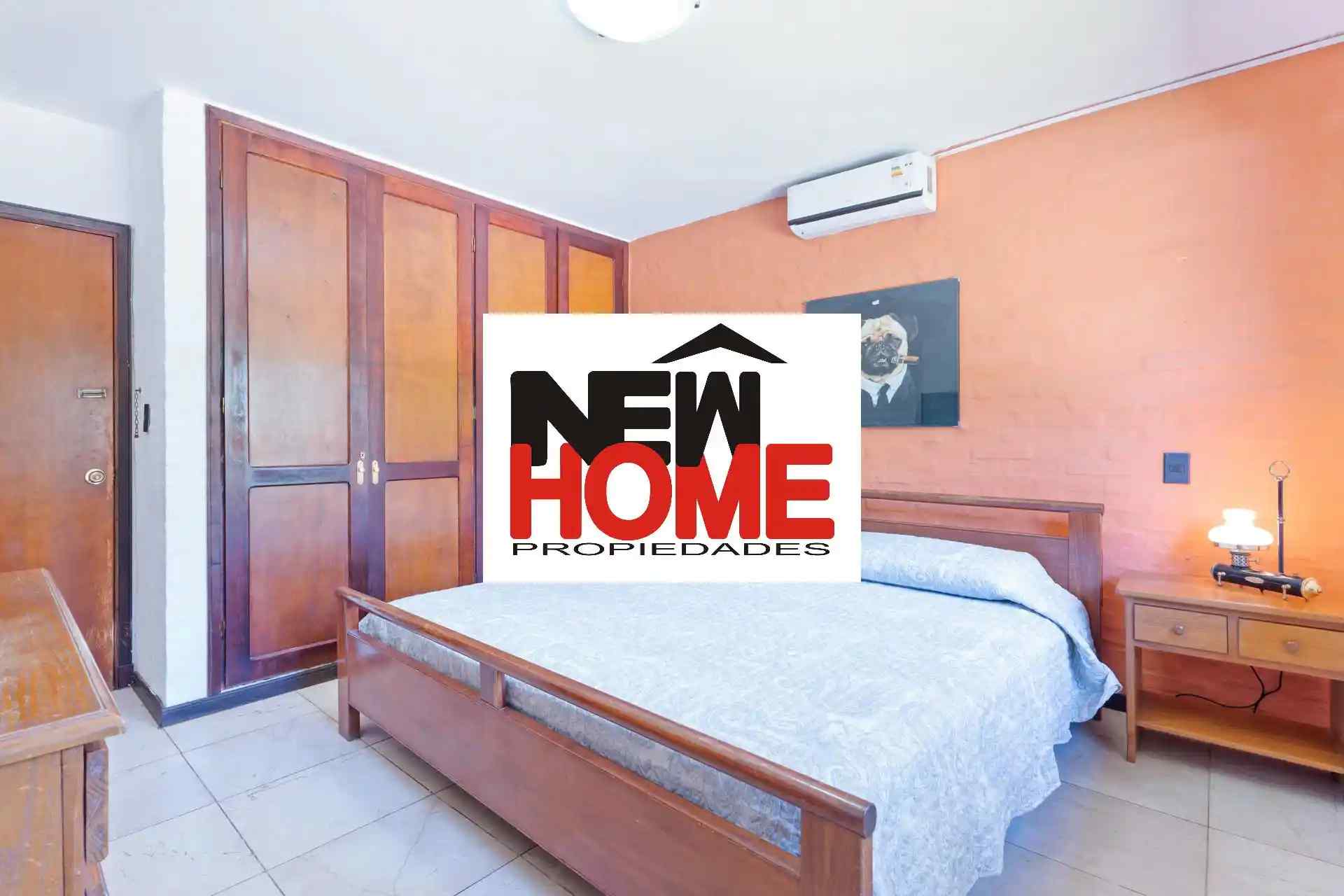 Gran casa en Burnett