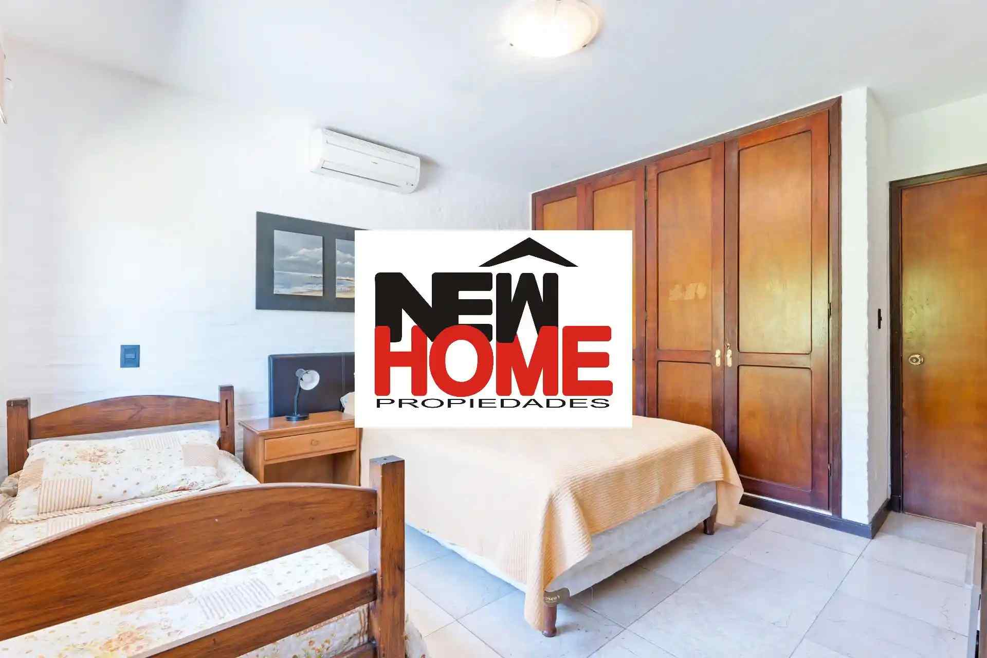 Gran casa en Burnett