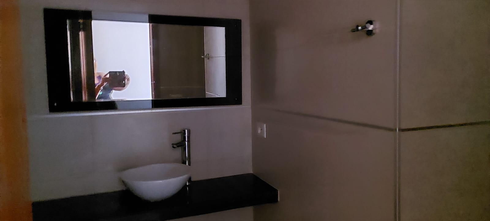 2 dorm a metros del WTC