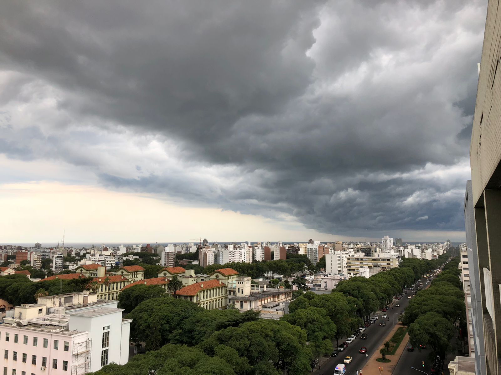 Apto de 4 dorm con gran vista