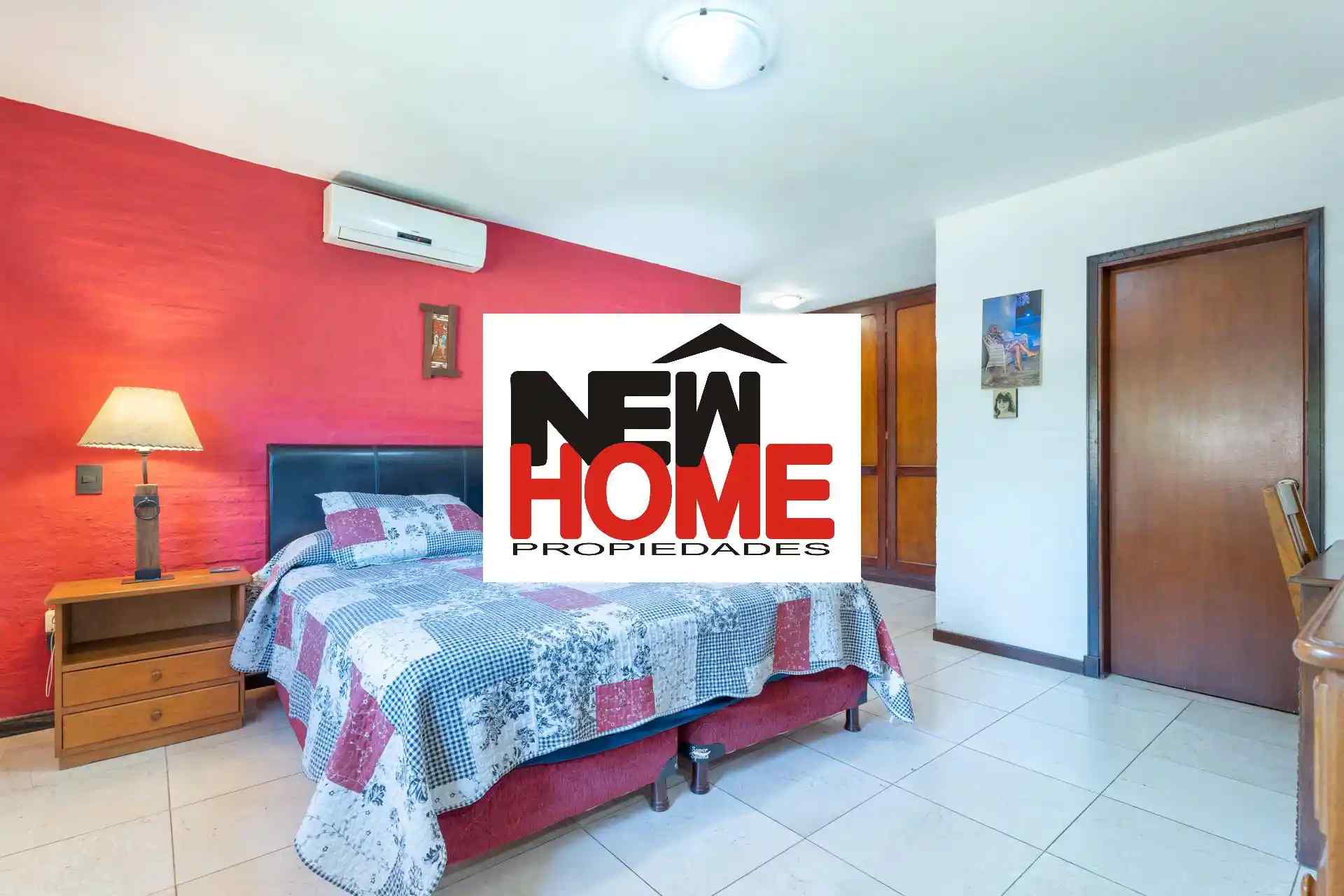 Gran casa en Burnett