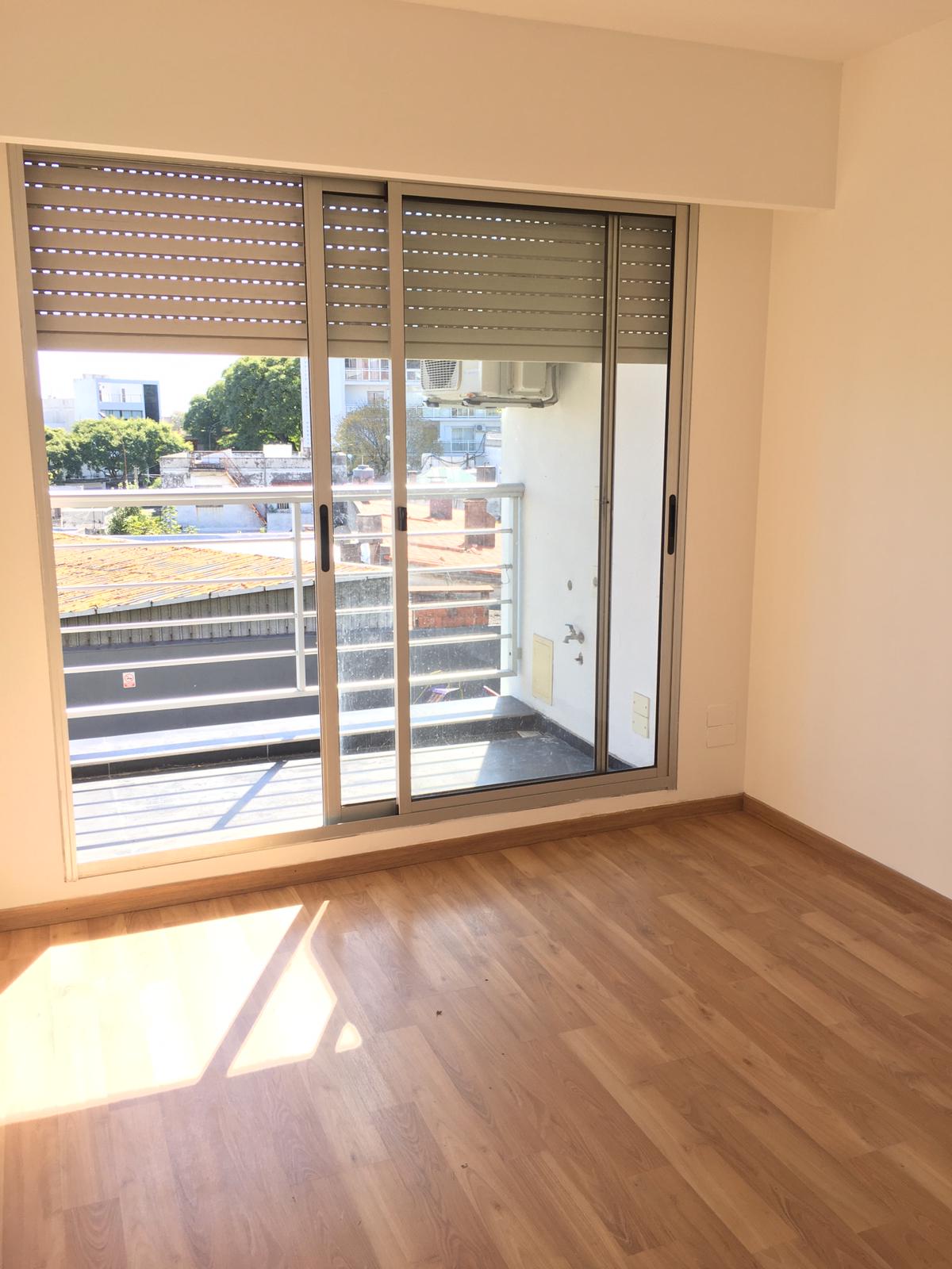 1 dorm en gran edificio