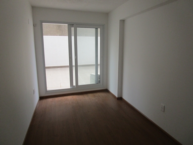 2 dorm a estrenar con patio