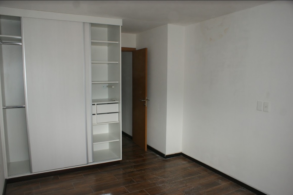Apto en venta con parrillero