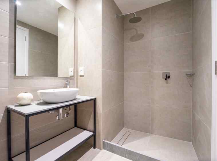2 dorm en piso alto