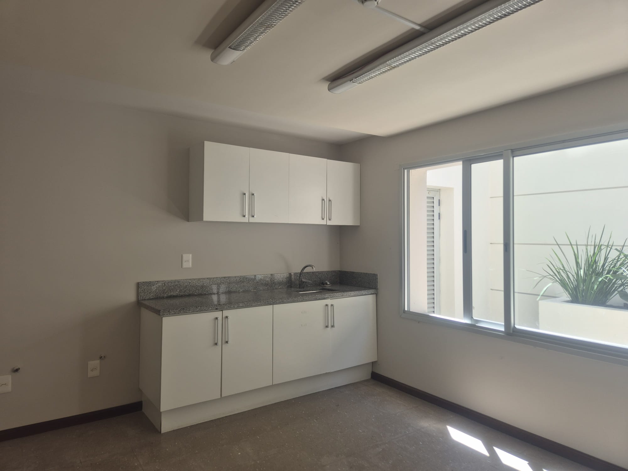 Oficina en excelente ubicacion