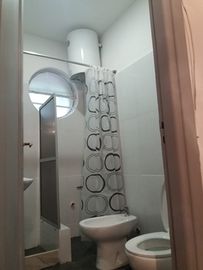 Apto en Pocitos con patio