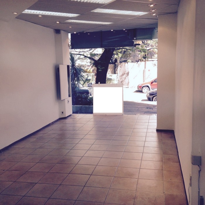 Local en Pocitos Nuevo 