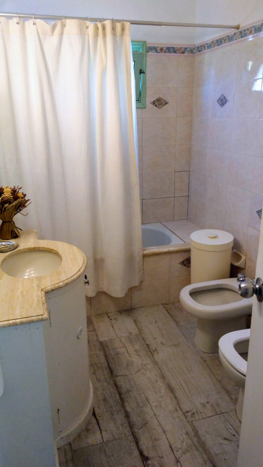 Casa con 4 dorm en Pta Ballena