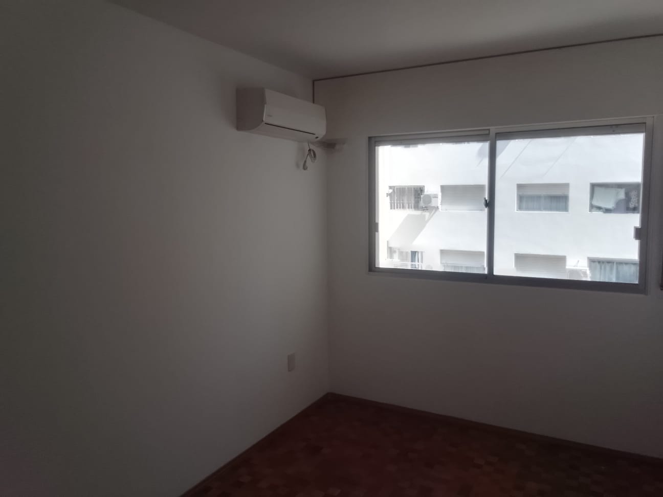 1 dorm en piso alto!