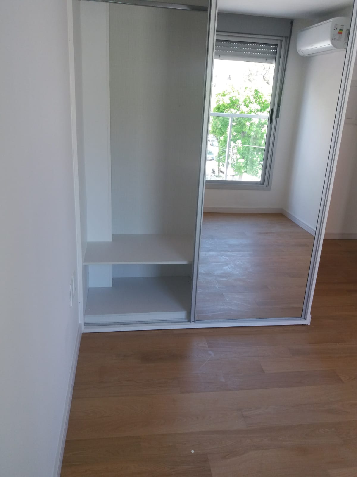 Un dorm. a estrenar