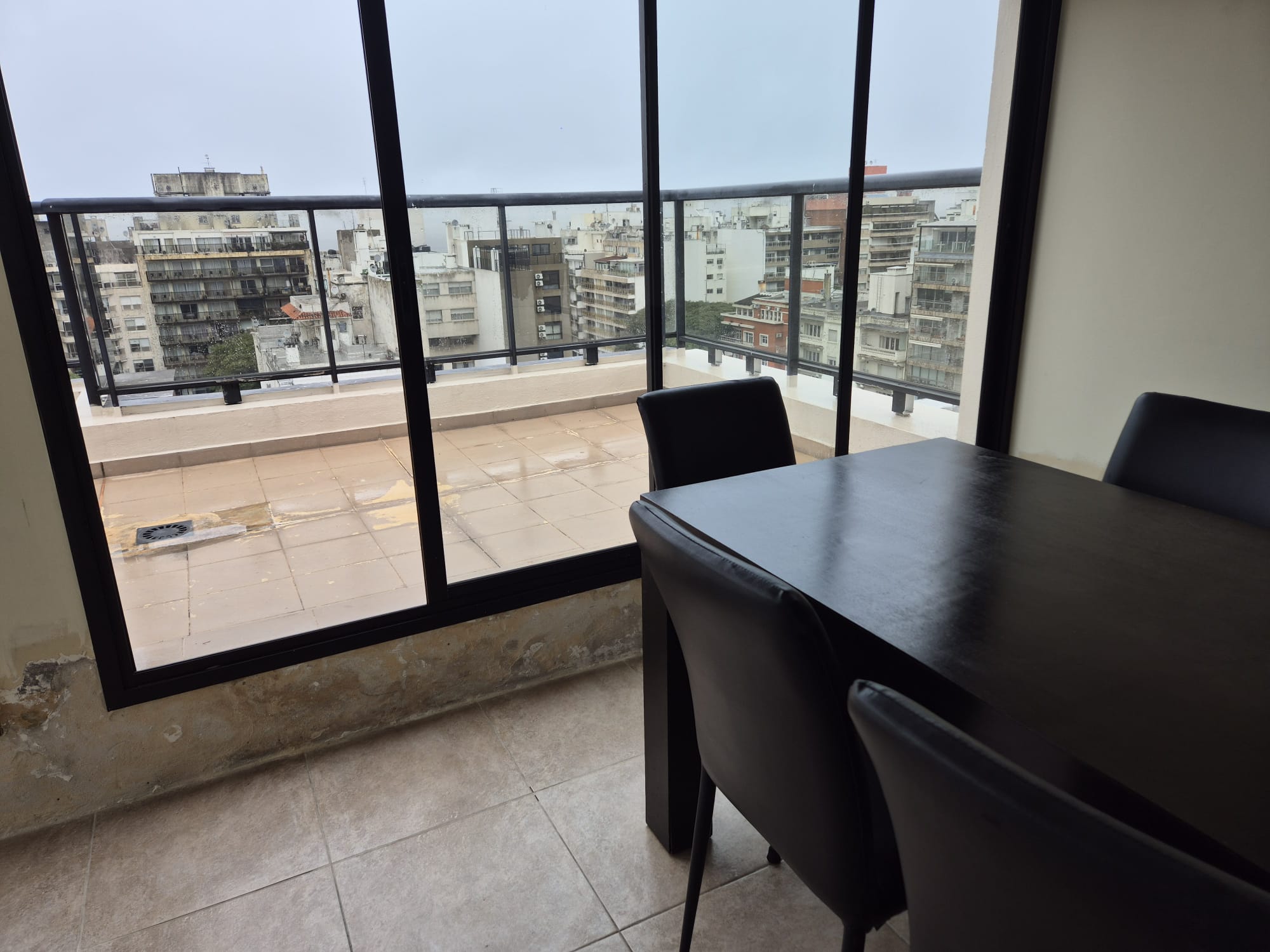 2 dormitorios en piso alto
