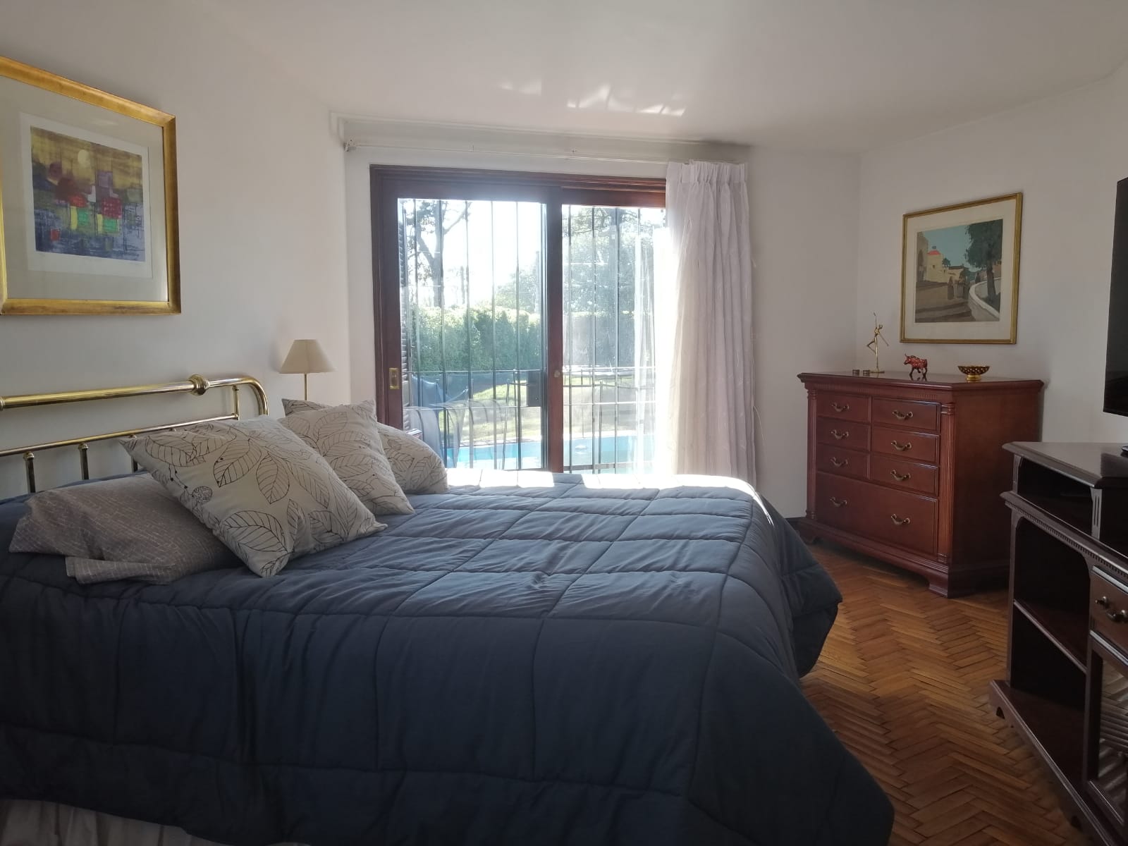 Gran Casa en Carrasco Sur