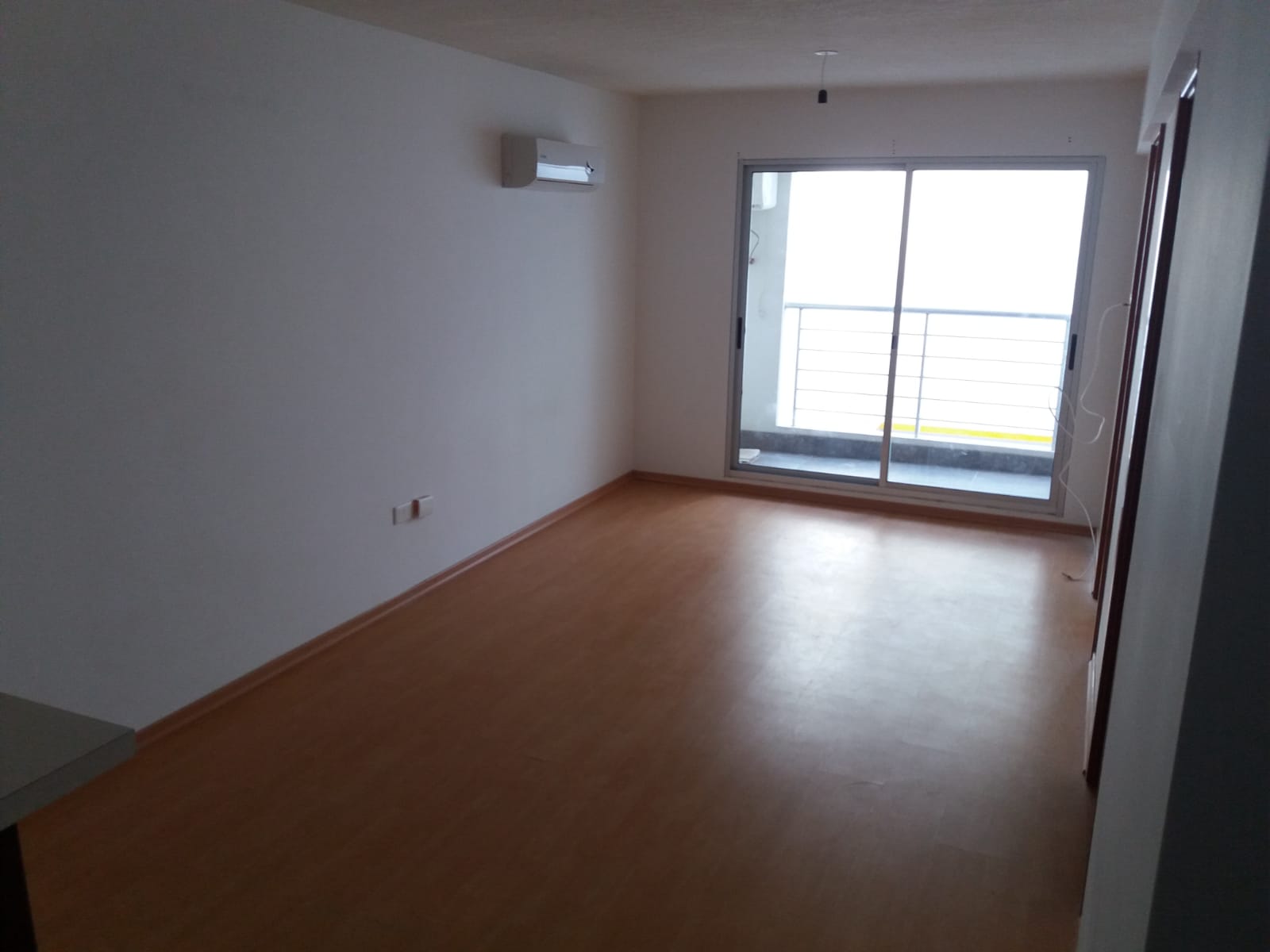 1 dorm a metros del WTC